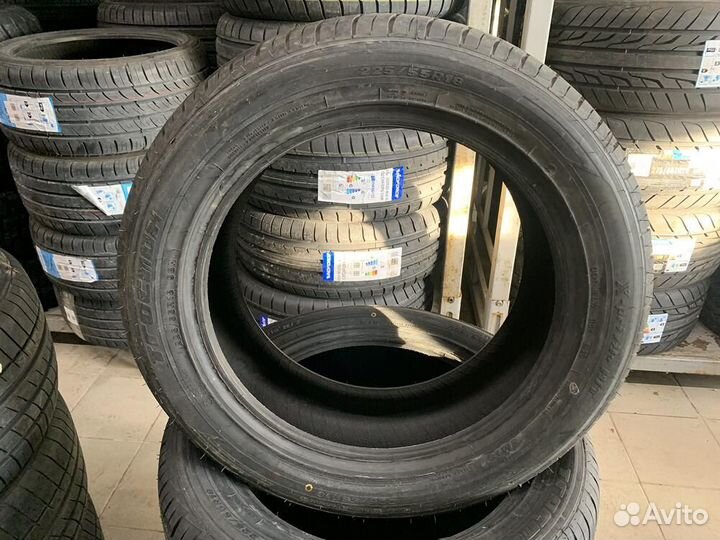 Tracmax X-Privilo H/T 225/55 R18 98H