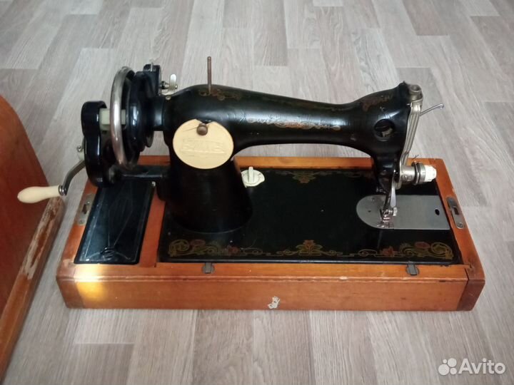 Швейная машинка ручная