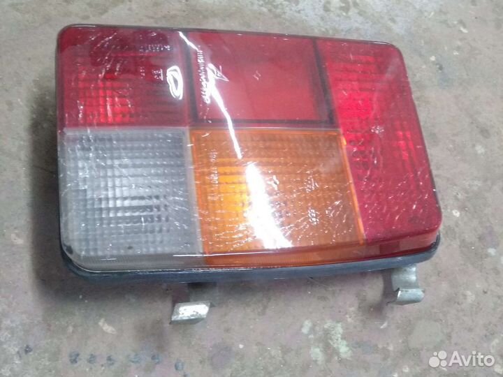 Фонарь задний правый 2104