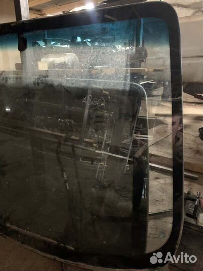 Стекло лобовое переднее Chevrolet Aveo T250 седан