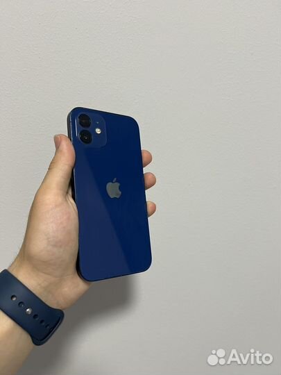 iPhone 12, 64 ГБ