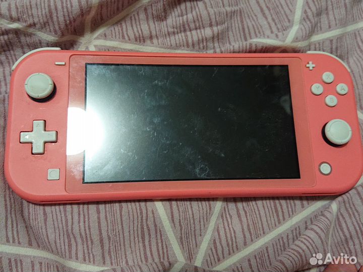 Nintendo switch lite с играми на катридже