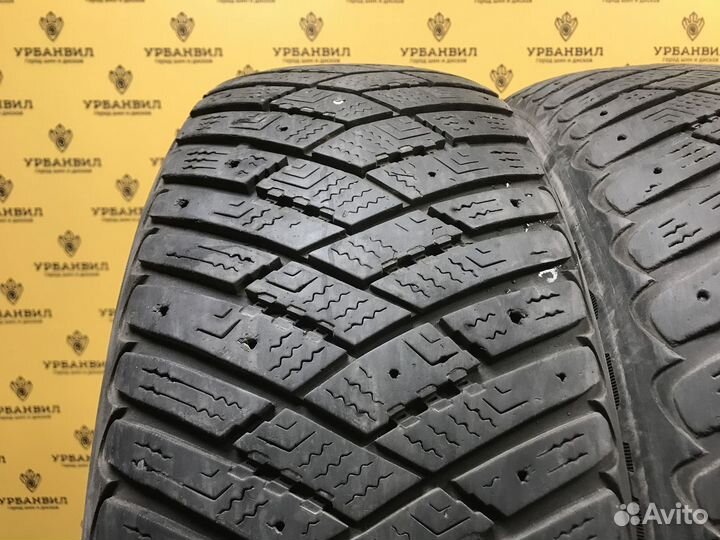 Goodyear Ultragrip Ice Arctic 205/60 R16 92T