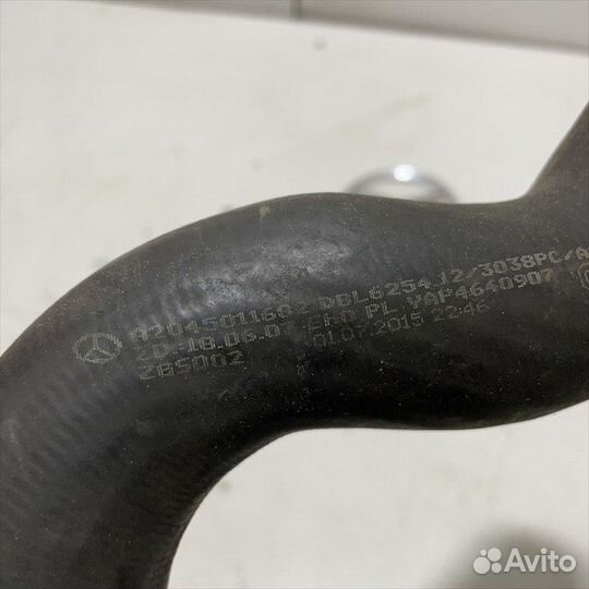 Патрубок охлаждения Мерседес w204 w212