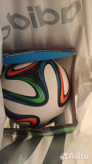 Футбольный мяч adidas brazuca 2014 оригинал