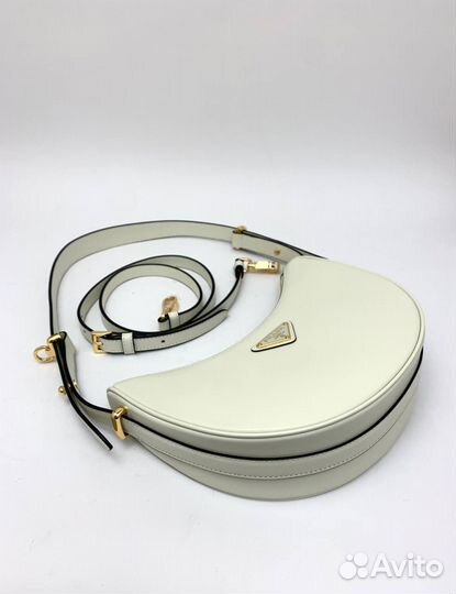 Кожаная мини сумка Prada