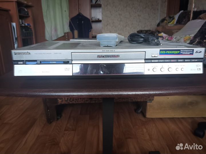 DVD плеер Panasonic DMR-E60