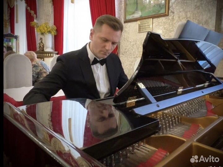 Пианист на мероприятие