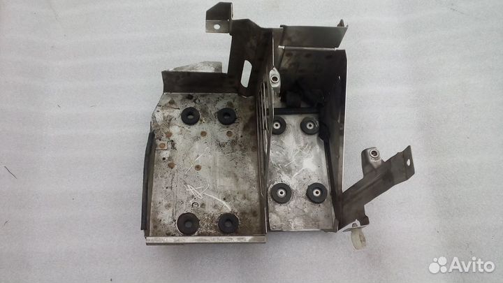 BMW K1200LT 2008 короб аккумулятора