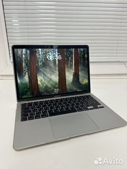 Macbook air 2020 i5 512gb