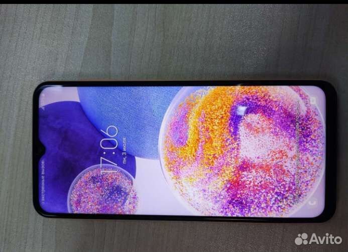 Мобильный телефон андроид новый