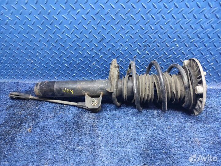 Амортизатор подвески передний левый Bmw F30