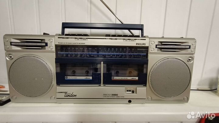 Магнитола philips из восьми десятых