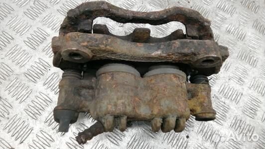 Суппорт тормозной передний правый renault master 3