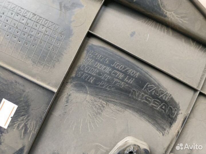 Обшивка двери задняя левая Nissan X-Trail T31