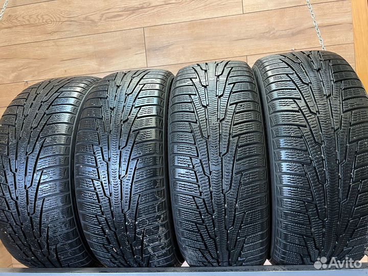 Nokian Tyres Hakkapeliitta R 215/50 R17