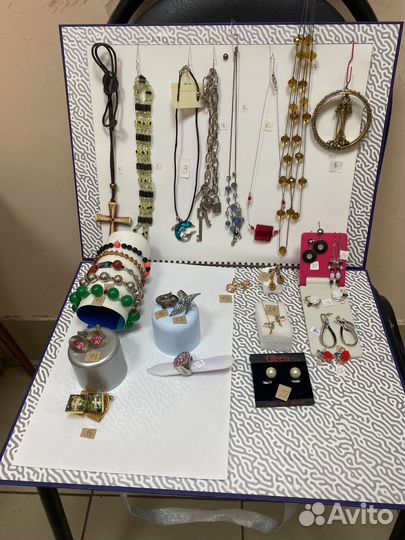 Фейерверк винтажных украшений из 20 века