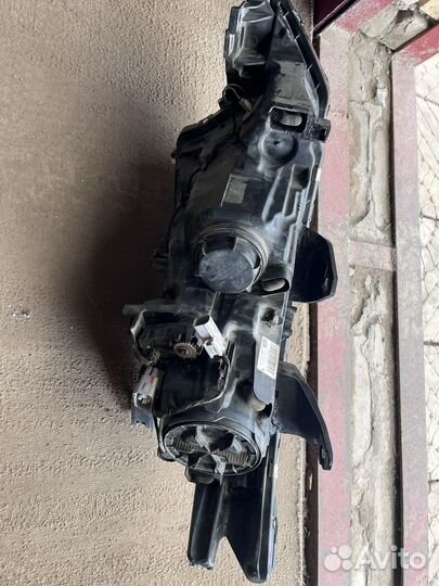 Продам фару переднюю правую outlander 3