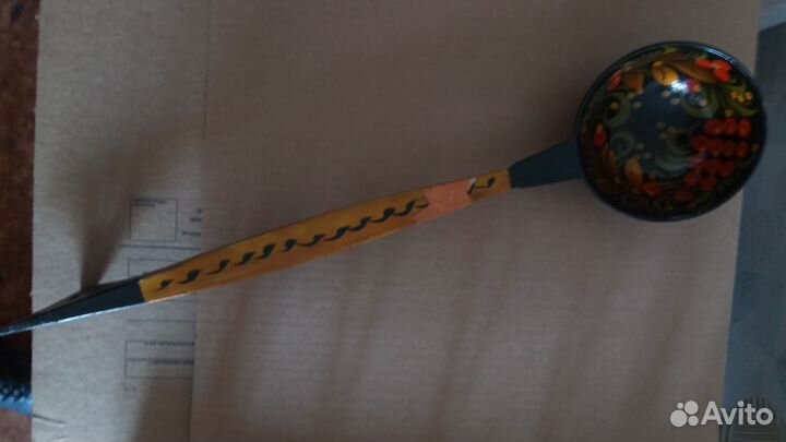 Деревянная поварёжка хохлома