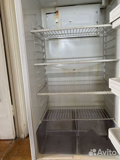 Продам холодильник б/у 