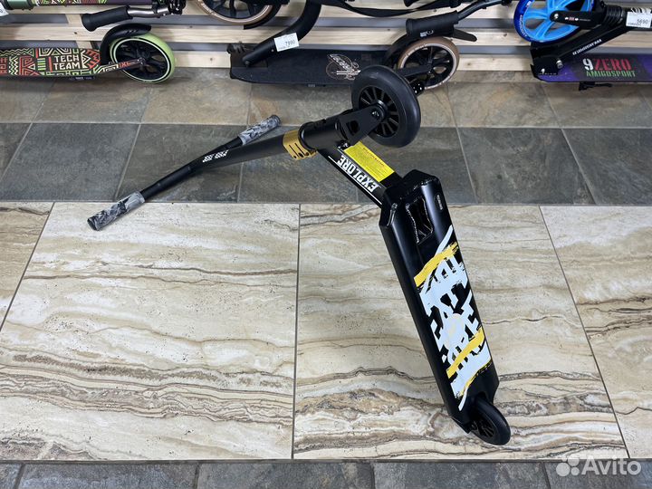 Трюковой самокат