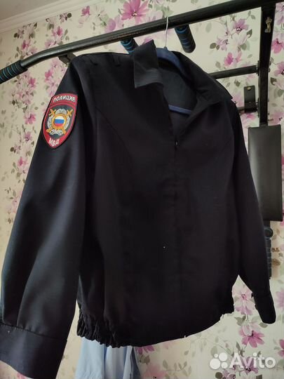 Женская полицейская форма