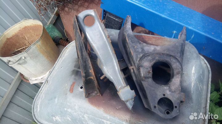 Запчасти на ваз 2107