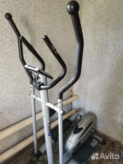 Эллиптический тренажер