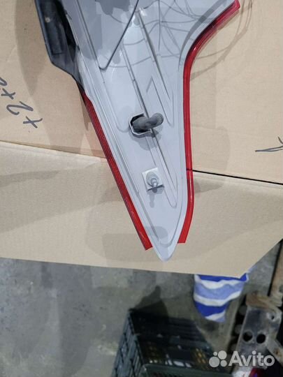 Задний правый фонарь Форд Фокус 3 седан