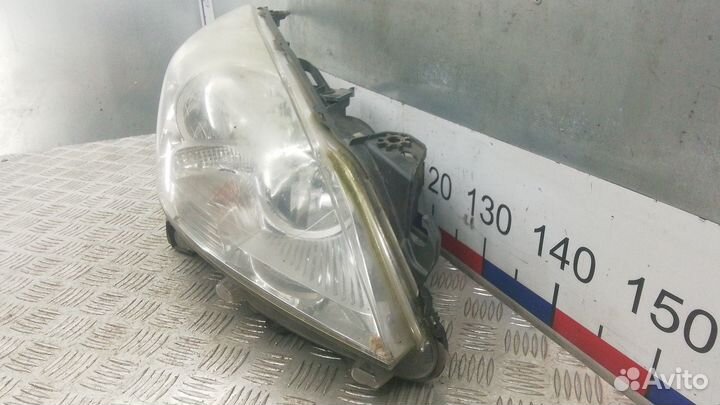 Фара правая Peugeot 5008 2010