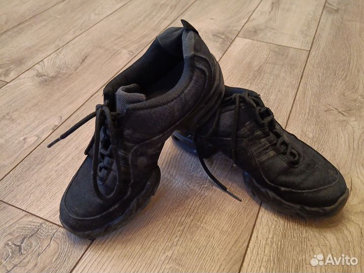 Кроссовки для танцев 38