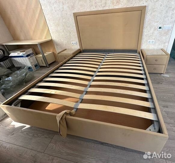 Кровать двухспальная