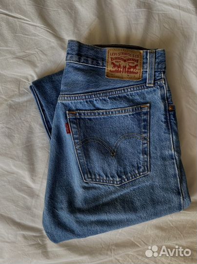 Женские джинсы levis 501