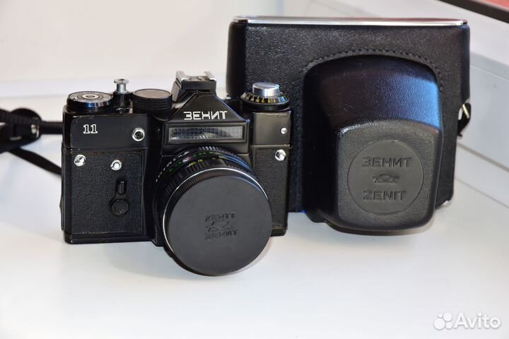 Зенит-11 зеркальный фотоаппарат СССР
