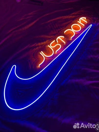Неоновая вывеска/картина