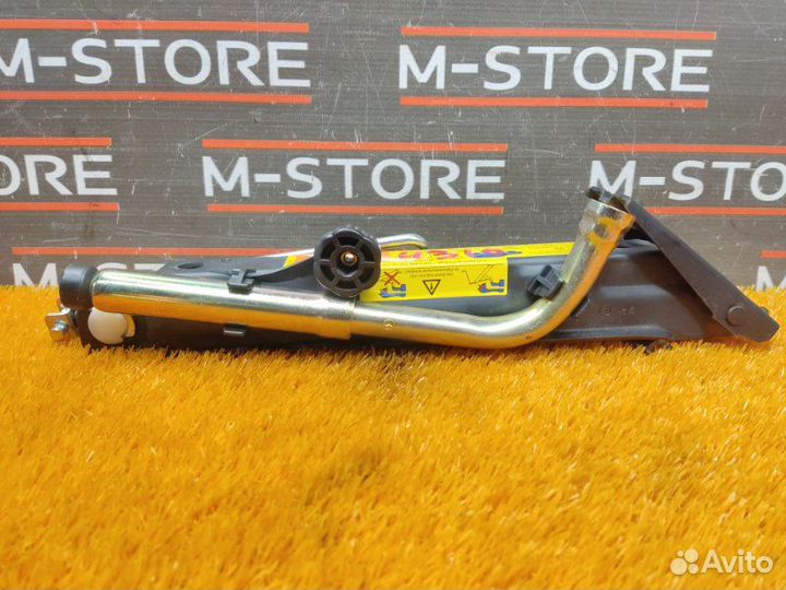 Домкрат Mercedes-Benz M-Class W163 612.963 2001