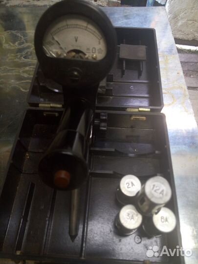 Нагрузочная вилка для проверки акб