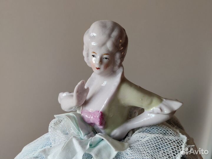 Фарфоровая дама игольница статуэтка Германия