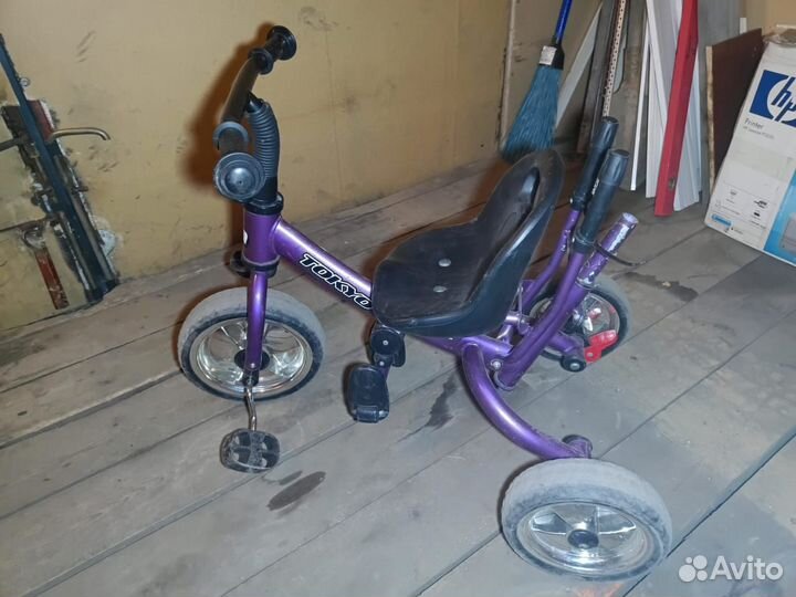 Детский велосипед трёхколёсный с ручкой бу