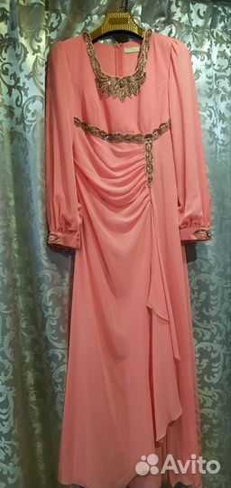 Вечернее платье