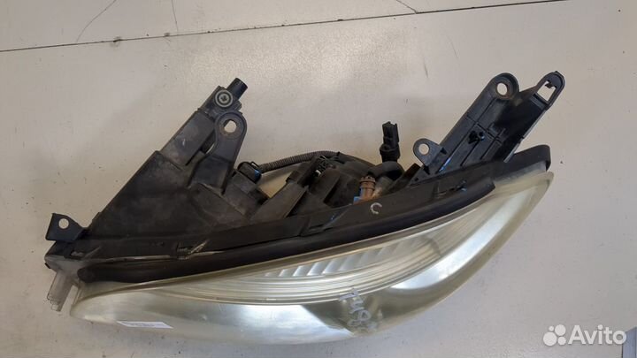 Фара (передняя) левая Toyota RAV 4