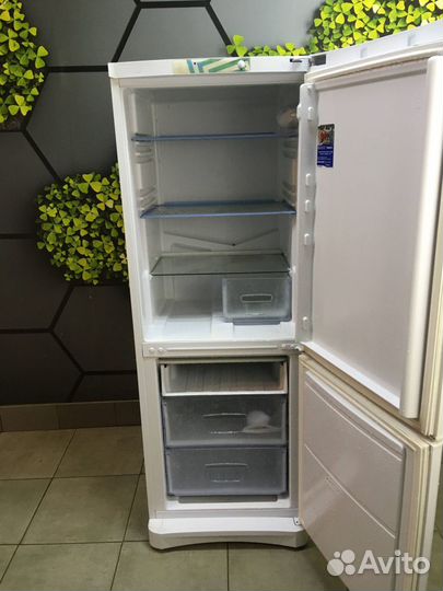 Холодильник бу Индезит маленький. Доставка