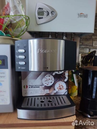 Кофеварка рожковая новая