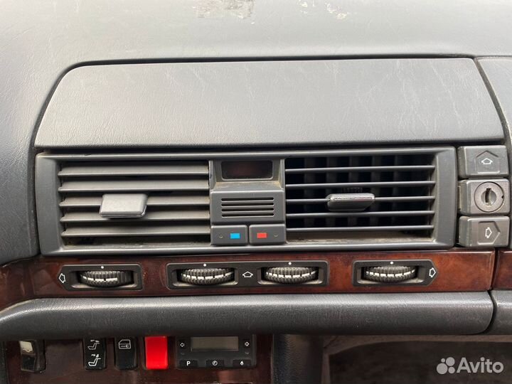 Перчаточный ящик Mercedes CL C140