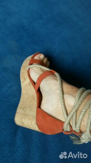 Босоножки на платформе