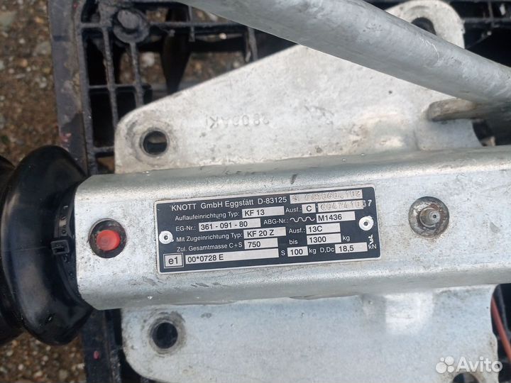 Тормоз наката Knott KF 13 для прицепа