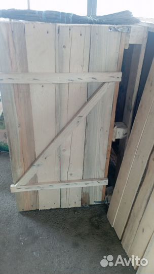 Контейнер / вольер/ящики деревянные с крышками