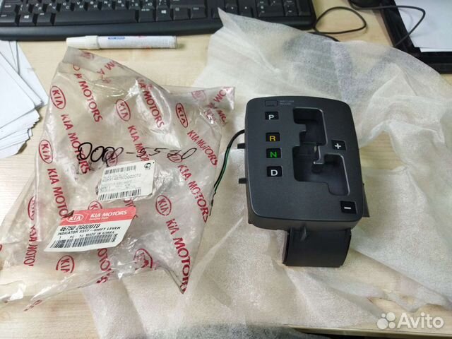 Консоль кулисы кпп Kia Optima Magentis