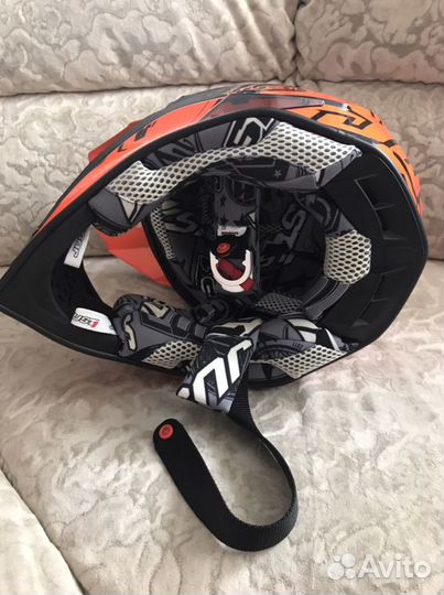 Мото шлем кроссовый just1
