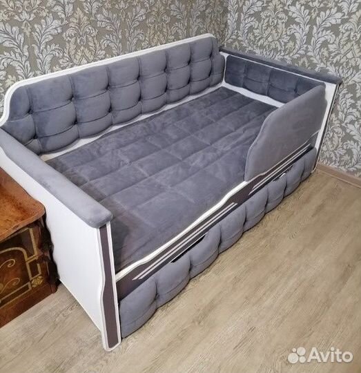 Детская кровать диван с 2 ящиками